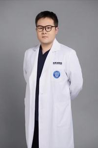 吴康（副主任医师 (院聘)）